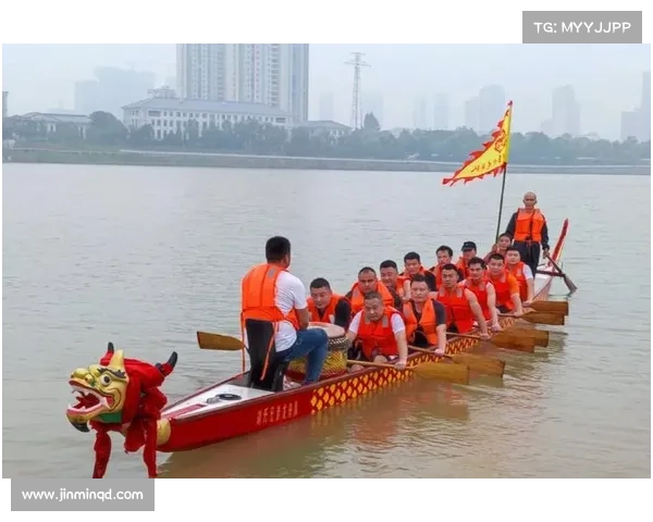 中国龙舟锦标赛汨罗开赛 传统强队纷纷亮相角逐荣誉 中国龙舟锦标赛汨罗开赛 传统强队纷纷亮相角逐荣誉