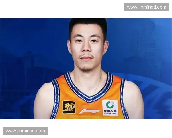 张镇麟转会上海队后入选最佳二阵，其锋线冲击力极大丰富了球队的战术选择