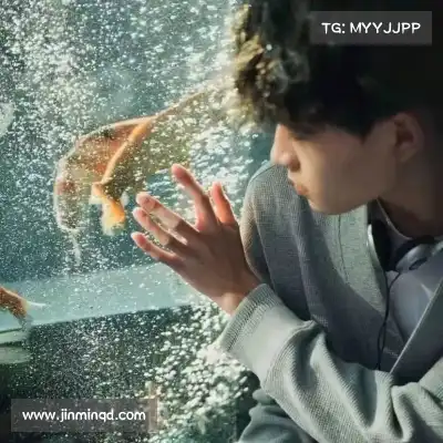 郦蔚